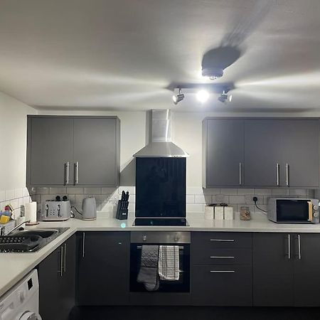 Cedar House - 2 Bed House With Free Parking In Town Centre! By Shortstays4U King's Lynn Eksteriør billede